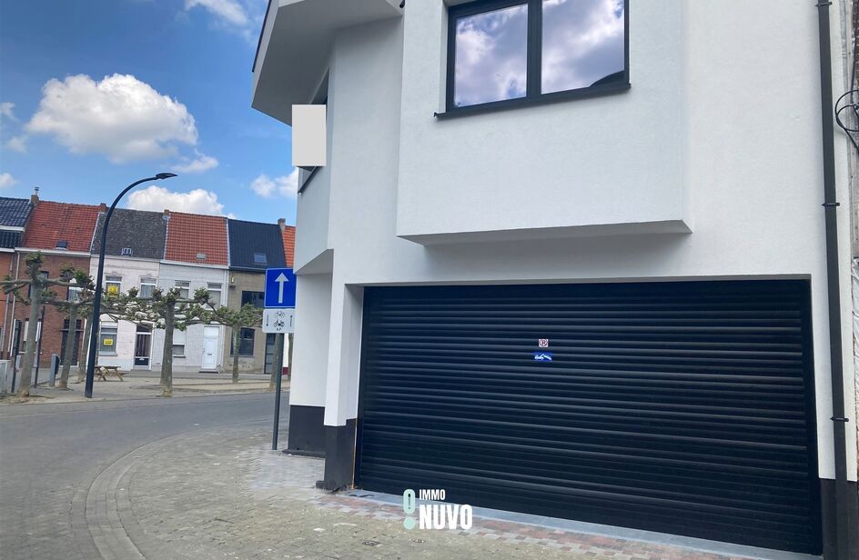 Binnenstaanplaats te koop in AALST