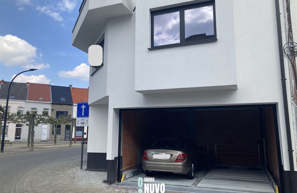 Binnenstaanplaats te koop in AALST