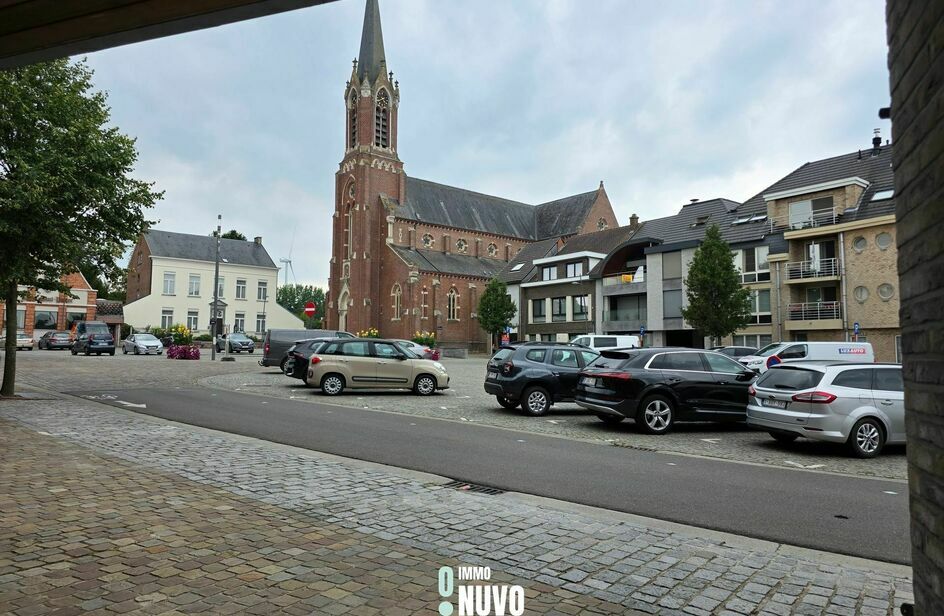 Binnenstaanplaats te koop in WELLE