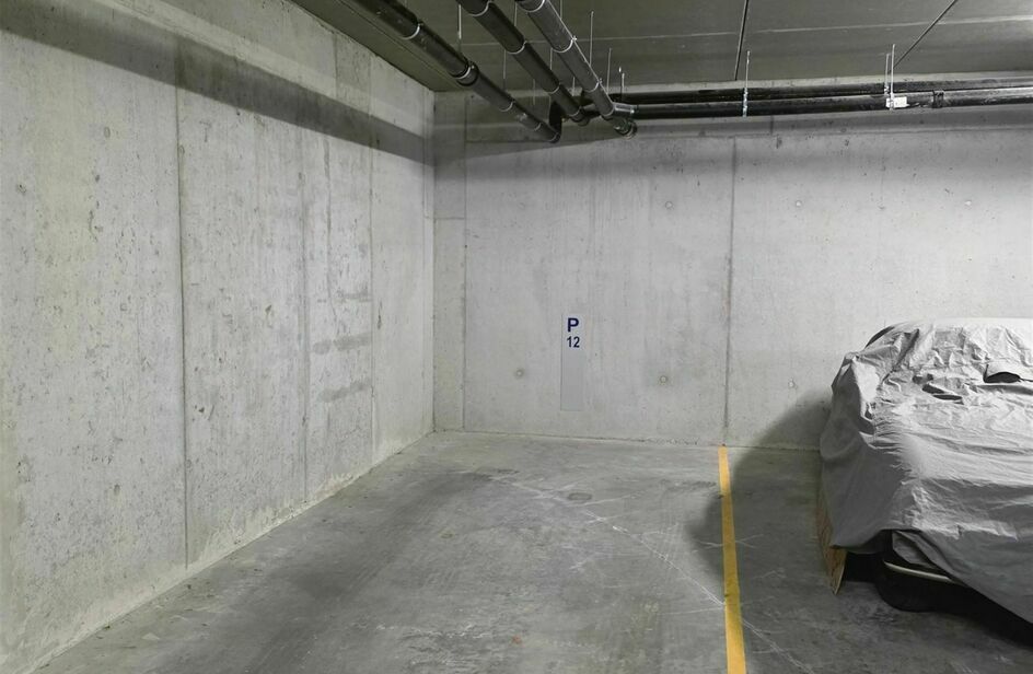 Binnenstaanplaats te koop in WELLE