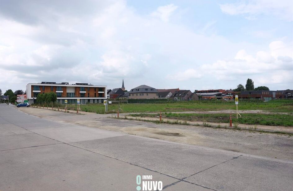 Bouwgrond te koop in WICHELEN