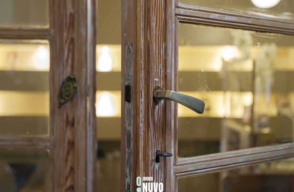 Commercieel gelijkvloers te koop in AALST