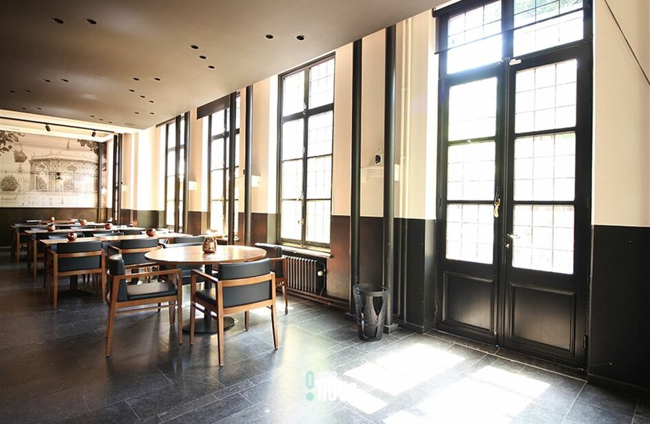 Château à vendre à SINT-NIKLAAS