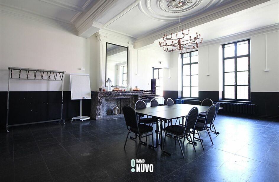 Château à vendre à SINT-NIKLAAS