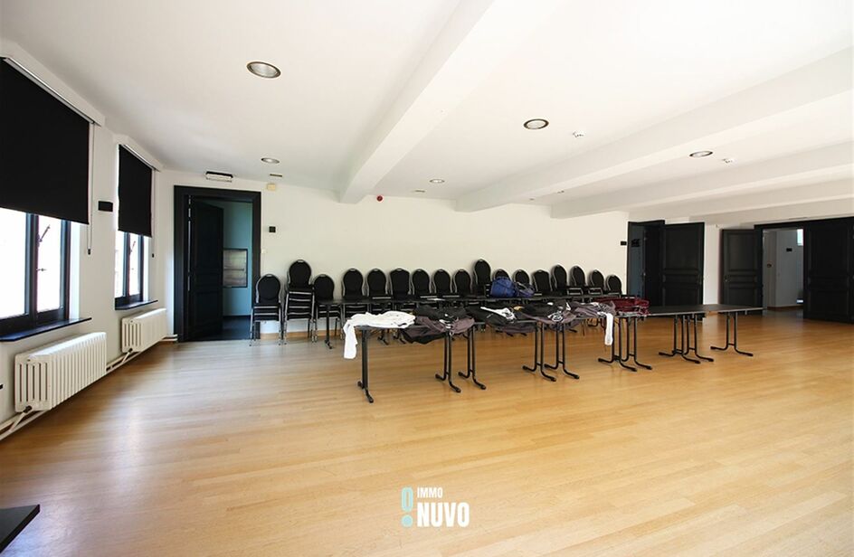 Château à vendre à SINT-NIKLAAS