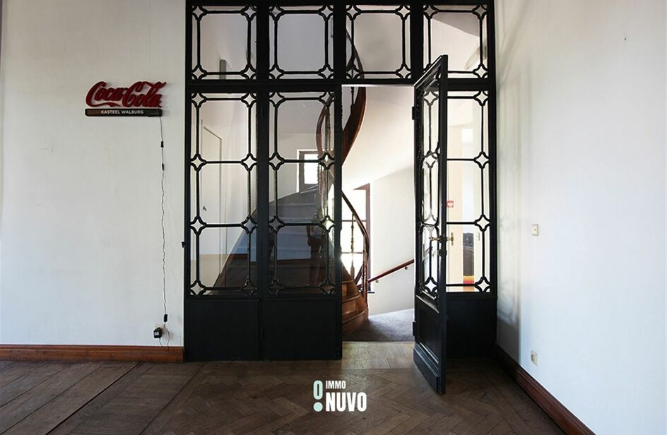 Château à vendre à SINT-NIKLAAS