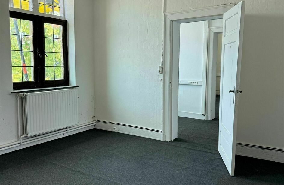 Château à vendre à TERNAT