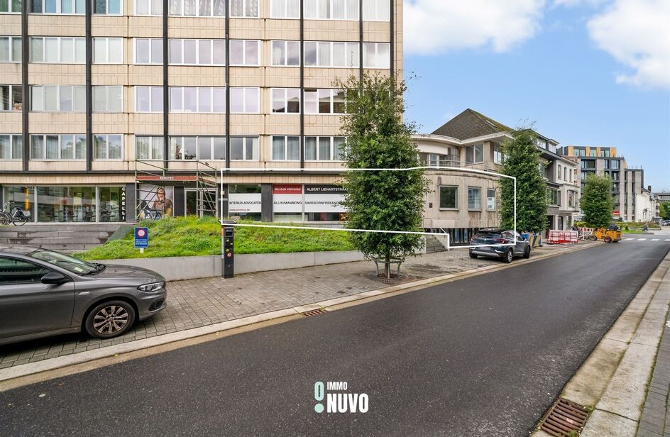 Commercieel gelijkvloers te huur in AALST