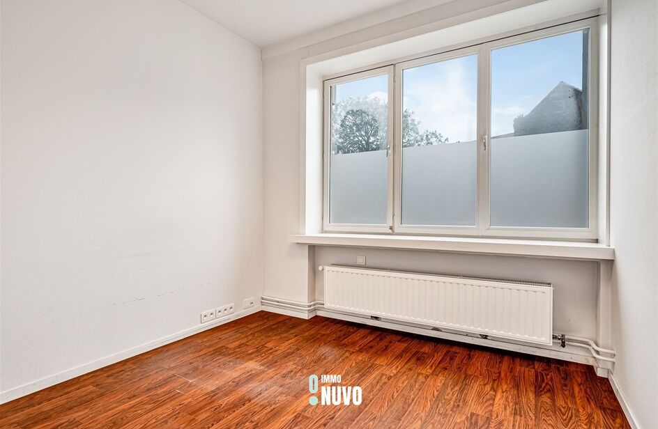 Commercieel gelijkvloers te huur in AALST