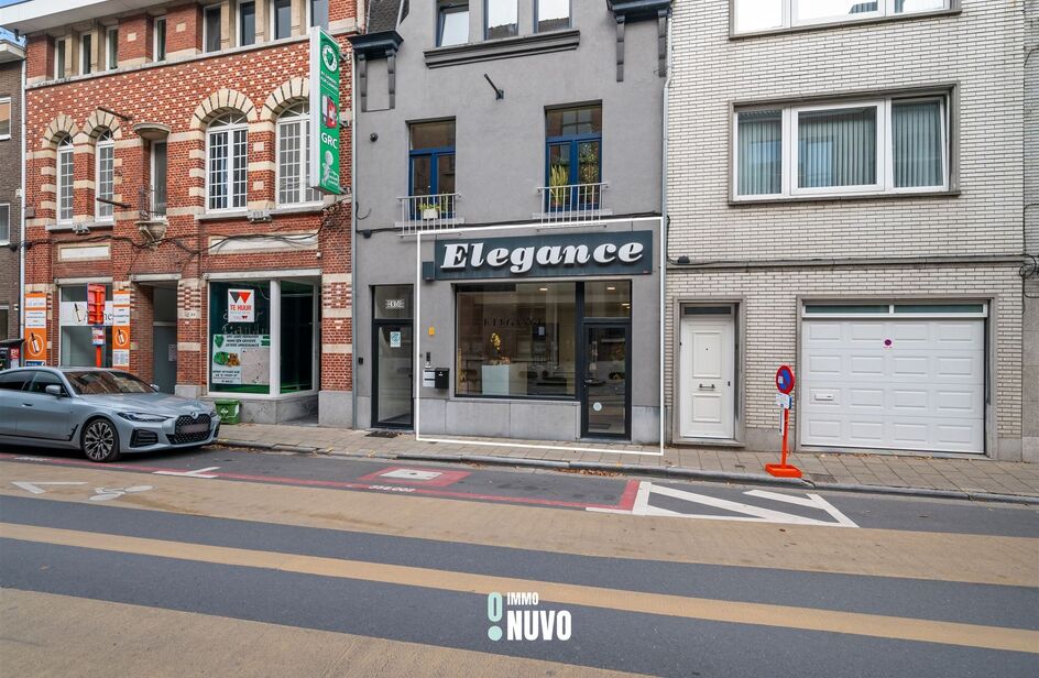 Commercieel gelijkvloers te koop in AALST