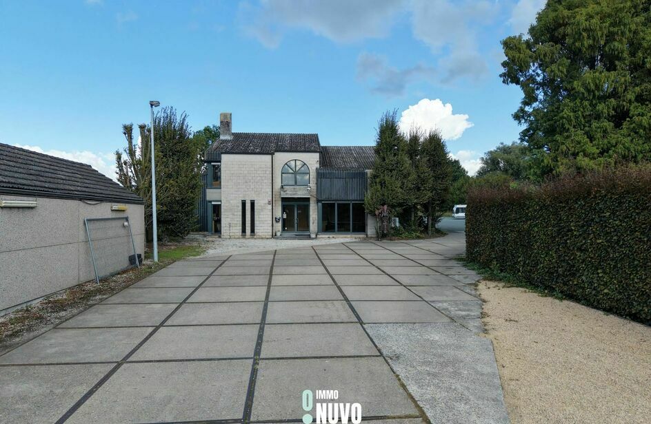 Entrepôt à louer à DENDERHOUTEM