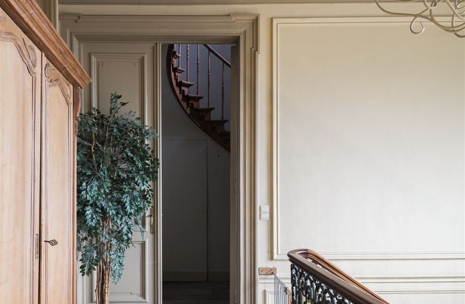 Exclusief handelspand met woonst te koop in AALST