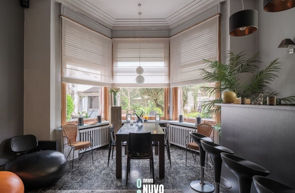 Handelspand met woonst te koop in AALST