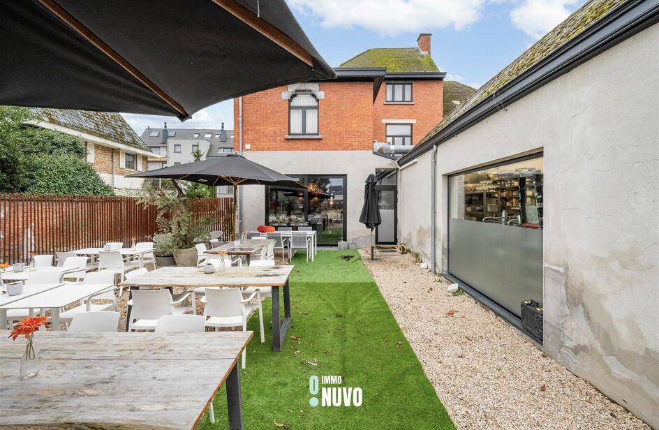 Gebouw voor gemengd gebruik te koop in LEDE