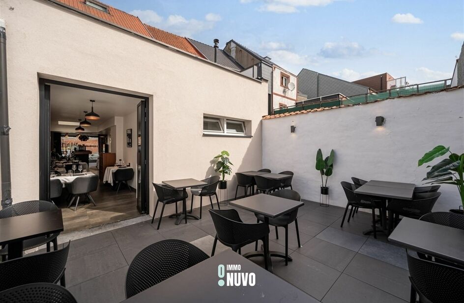 Handelspand met woonst te koop in AALST