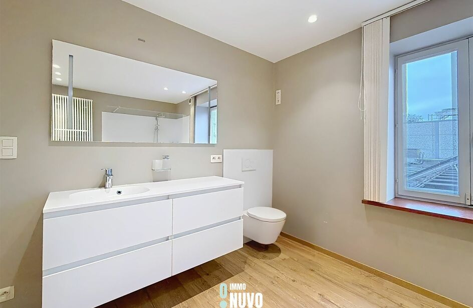 Handelspand met woonst te koop in AALST