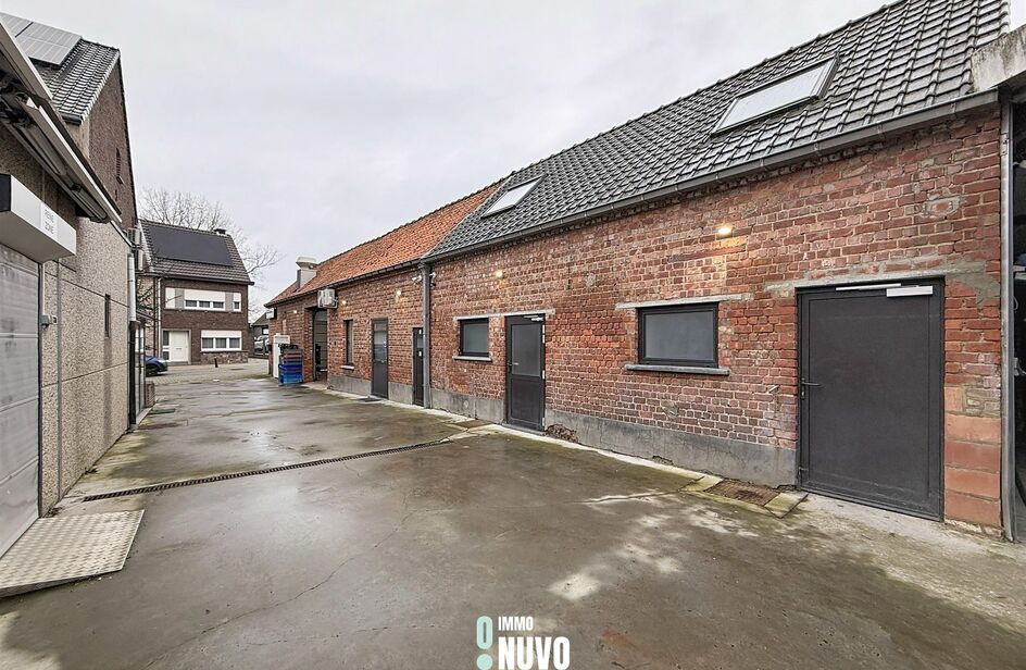 Handelspand met woonst te koop in AALST