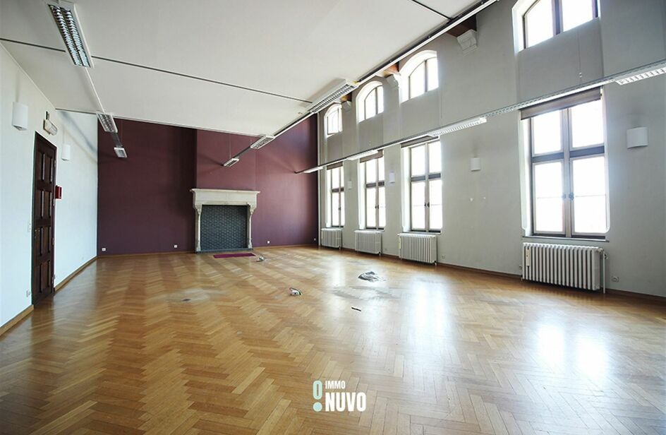 Immeuble commercial à vendre à SINT-NIKLAAS