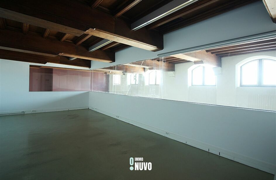 Immeuble commercial à vendre à SINT-NIKLAAS