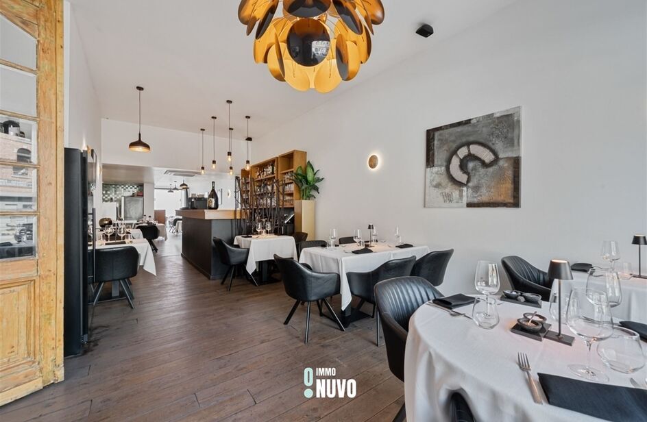 Immeuble commercial avec habitation &agrave; vendre &agrave; AALST