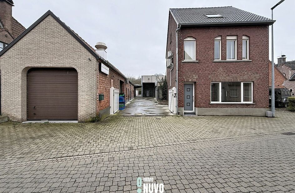 Immeuble commercial avec habitation &agrave; vendre &agrave; AALST