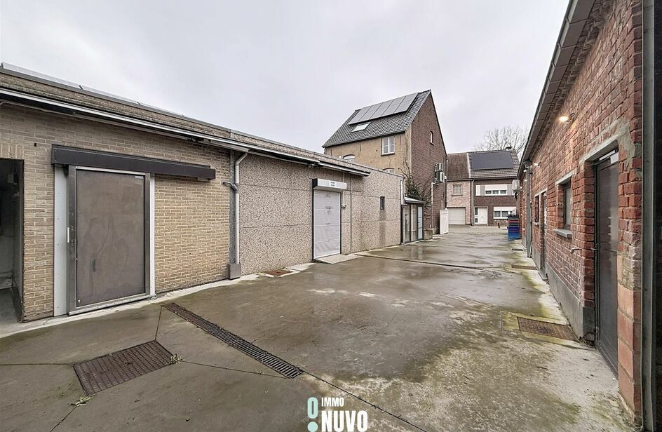 Immeuble commercial avec habitation &agrave; vendre &agrave; AALST