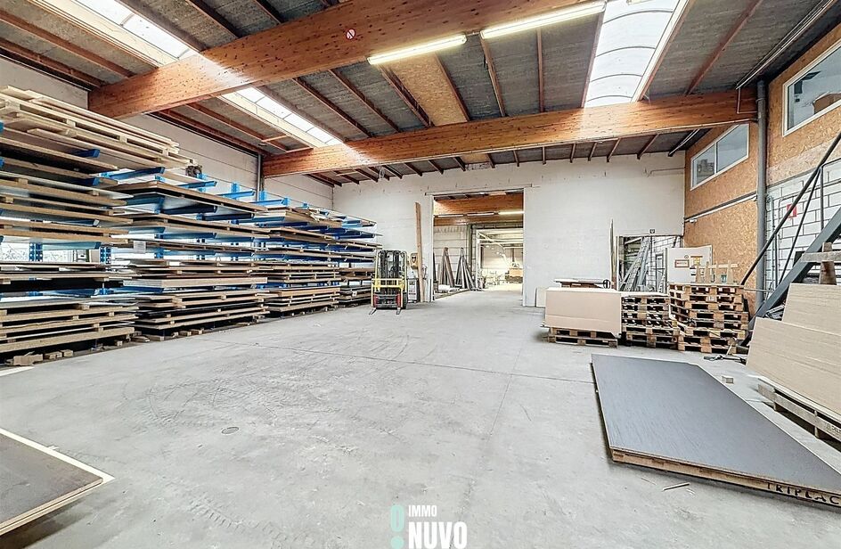 Immeuble industriel &agrave; louer &agrave; ERPE-MERE