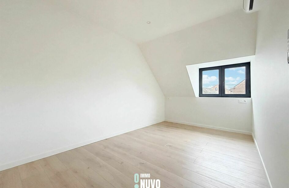 Maison avec hangar à vendre à OPWIJK