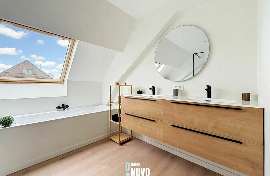Maison avec hangar à vendre à OPWIJK