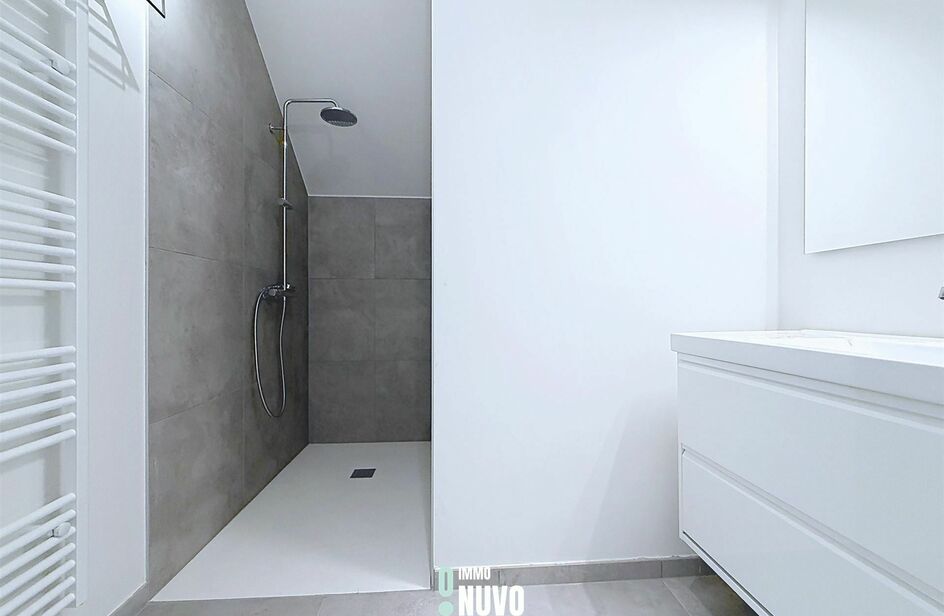 Penthouse te huur in Baardegem