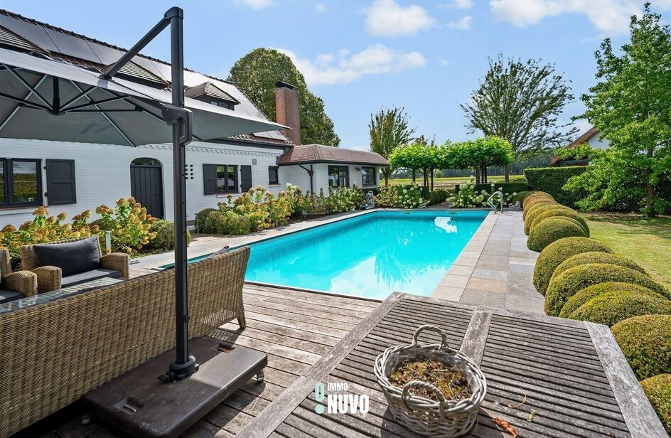 Landelijke woning te koop in MERCHTEM