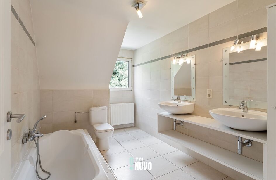 Villa à vendre à OVERIJSE