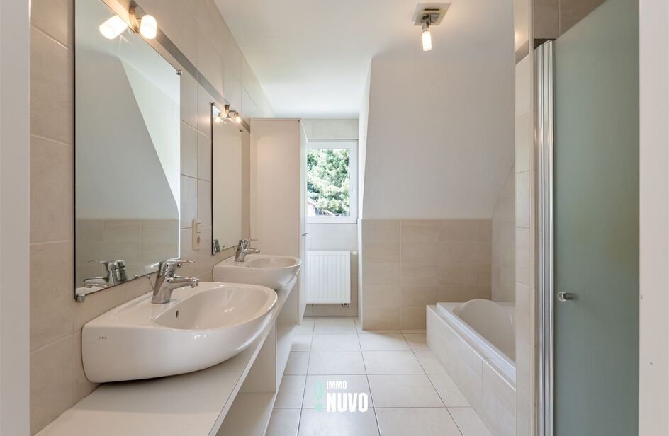 Villa à vendre à OVERIJSE