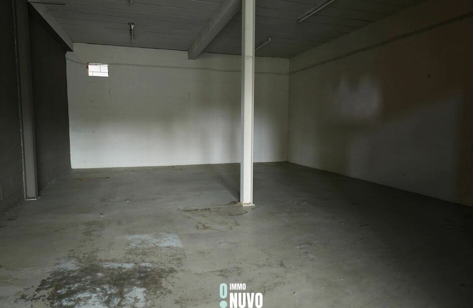 Woning met loods te koop in MERCHTEM
