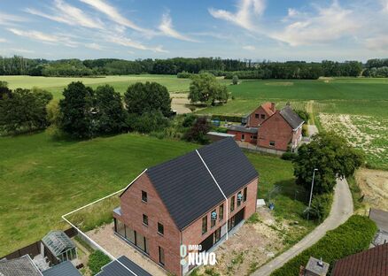 Driegevelwoning te koop in ERONDEGEM