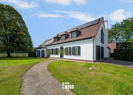 Landelijke woning te koop in MERCHTEM